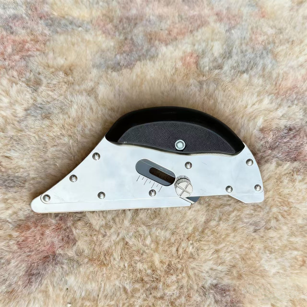 Loop Pile Row Cutter - Professional carpet and artificial grass cutting tool for precise edge trimming