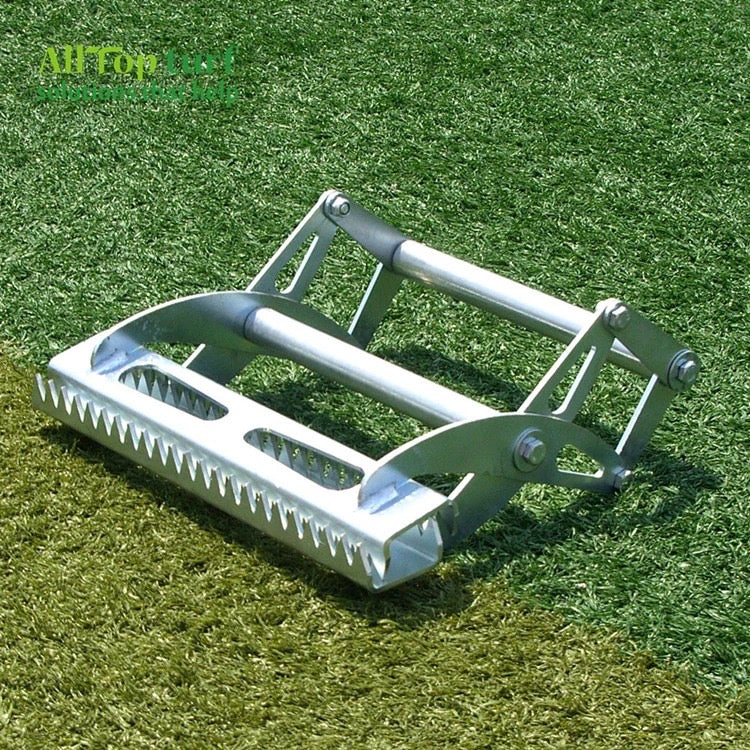Heavy-duty Turf Gripper Claw - Professional synthetic grass installation tool for stretching, securing edges and tensioning
